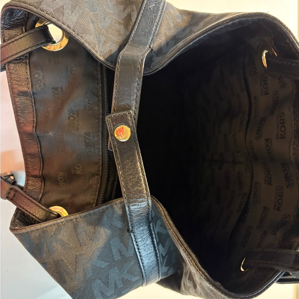 Mk Jet Set Euc - image 4